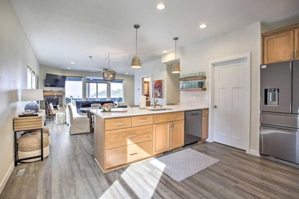 Modern Oregon Retreat W/ Deck, Hot Tub, Ocean View 덴포 베이 외부 사진